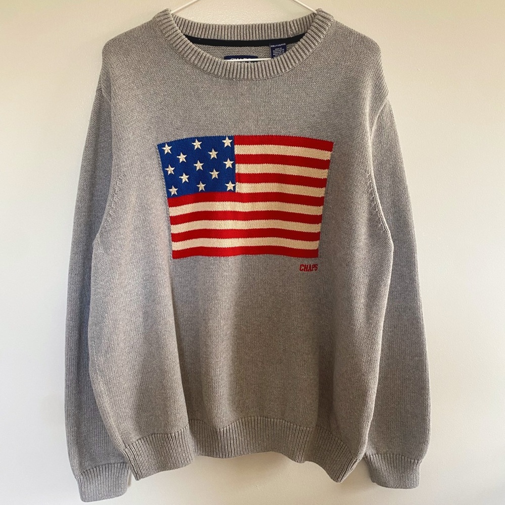 Chaps Gray Crewneck Sweater with American Flag Intarsia
